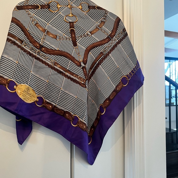 Ralph Lauren Silk Scarf  34x34 - Picture 2 of 7